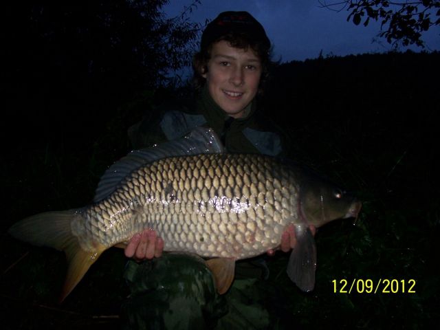 Detail fotografie - Kapr, Boilies Boss2 - Cherry - Super Crab, 6,9 kg, 70 cm, Středočeský kraj