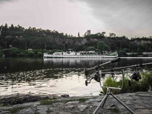 Otáčející se parník s diskotékou kousek od nás