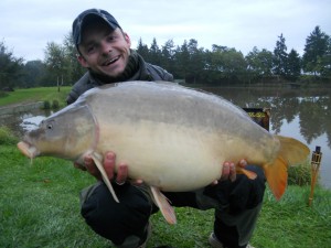 můj osobáček,zatím nejtěžší ryba co jsem zde chytil 14,7kg